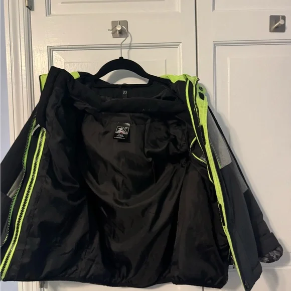ZeroXposur 3-in-1 Boys Winter Jacket - Size Small (6/7) Black Grey Neon LIKE NEW - Picture 13 of 15